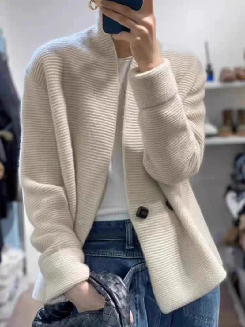 VILZSTUDIOS Elegant Button Knitted Cardigan