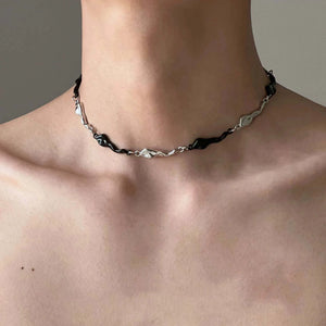 VILZSTUDIOS Irregular Wave Necklace Punk Black White