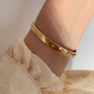 VILZSTUDIOS Golden Star Sterling Silver Bangle Bracelet