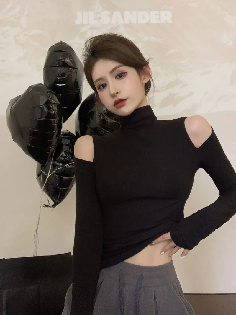 VILZSTUDIOS Stylish Hollow Out Velvet Sweater