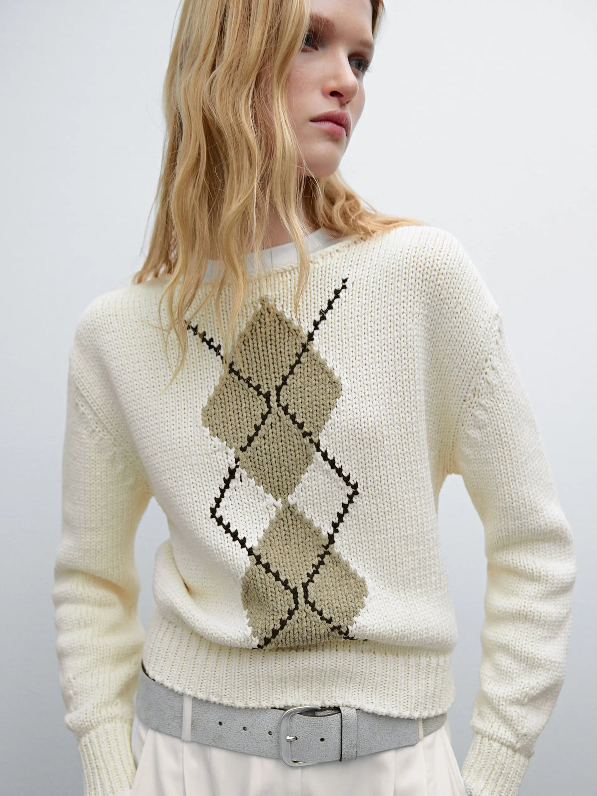 VILZSTUDIOS Cozy Diamond Patterned Sweater