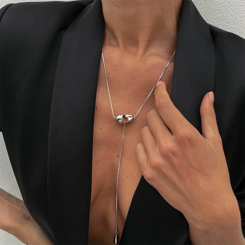 VILZSTUDIOS Simple Water Drop Pendant Necklace