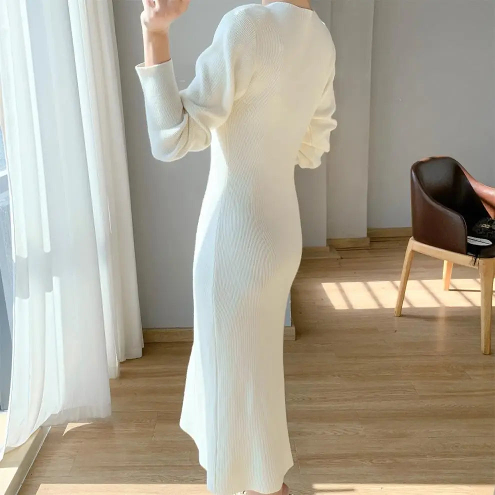VILZSTUDIOS V-Neck Knitted Slim Midi Dress