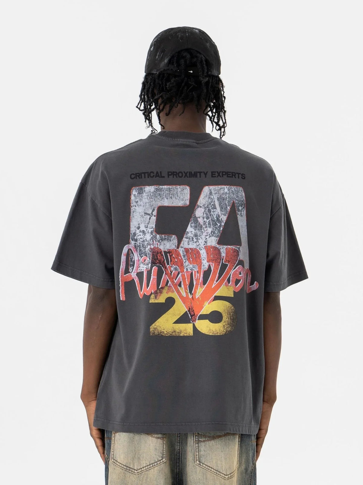 VILZSTUDIOS Vibrant Graphic Print T-Shirt