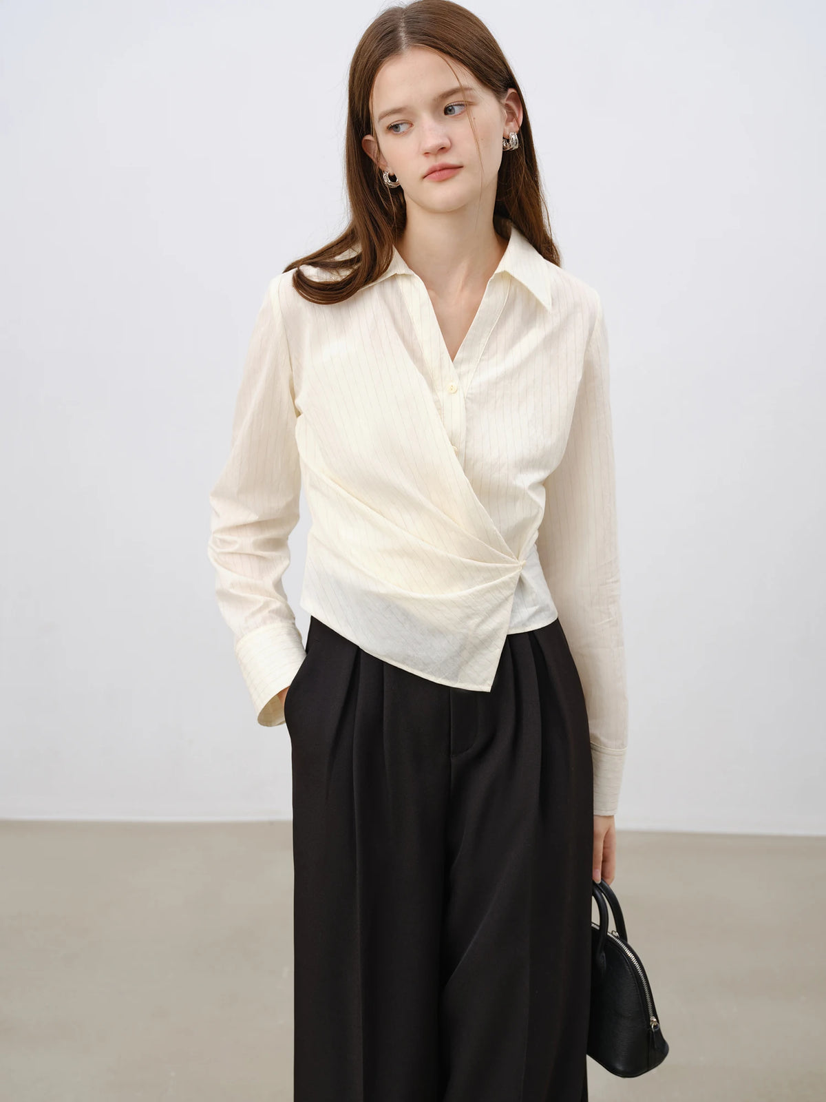 VILZSTUDIOS Versatile Asymmetrical Waist Shirt