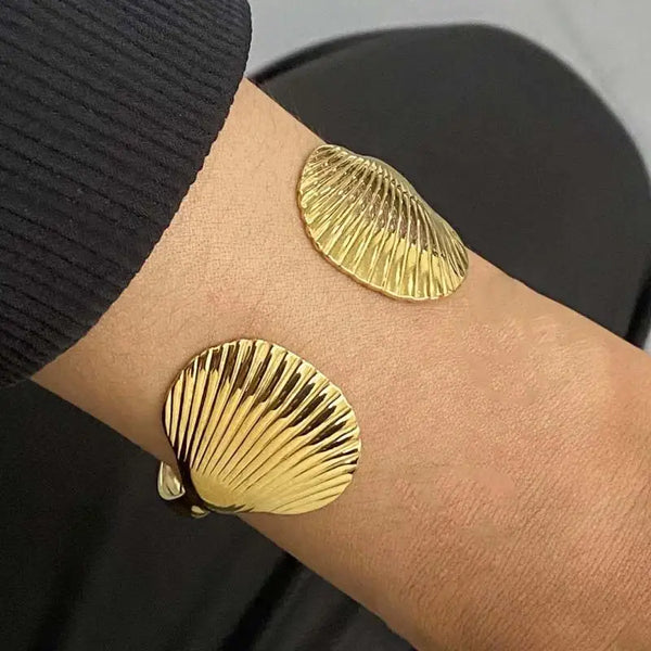 Waterproof Stainless Steel Shell Bracelet