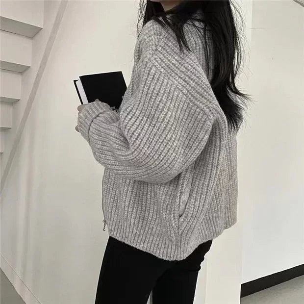 VILZSTUDIOS Chic Oversized Zipped-Up Cardigan