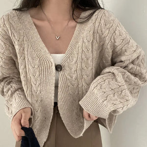 VILZSTUDIOS Retro Twist Knit Cropped Cardigan