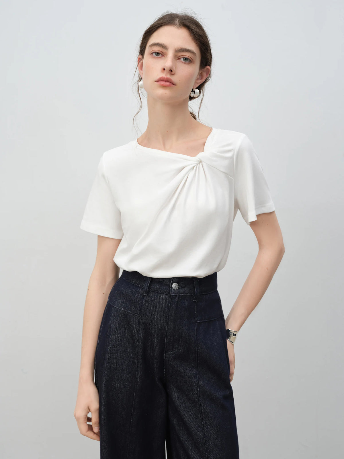 VILZSTUDIOS Asymmetrical Knot Petite Slim T-Shirt