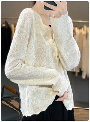 VILZSTUDIOS Cozy Knitted V-Neck Wool Sweater
