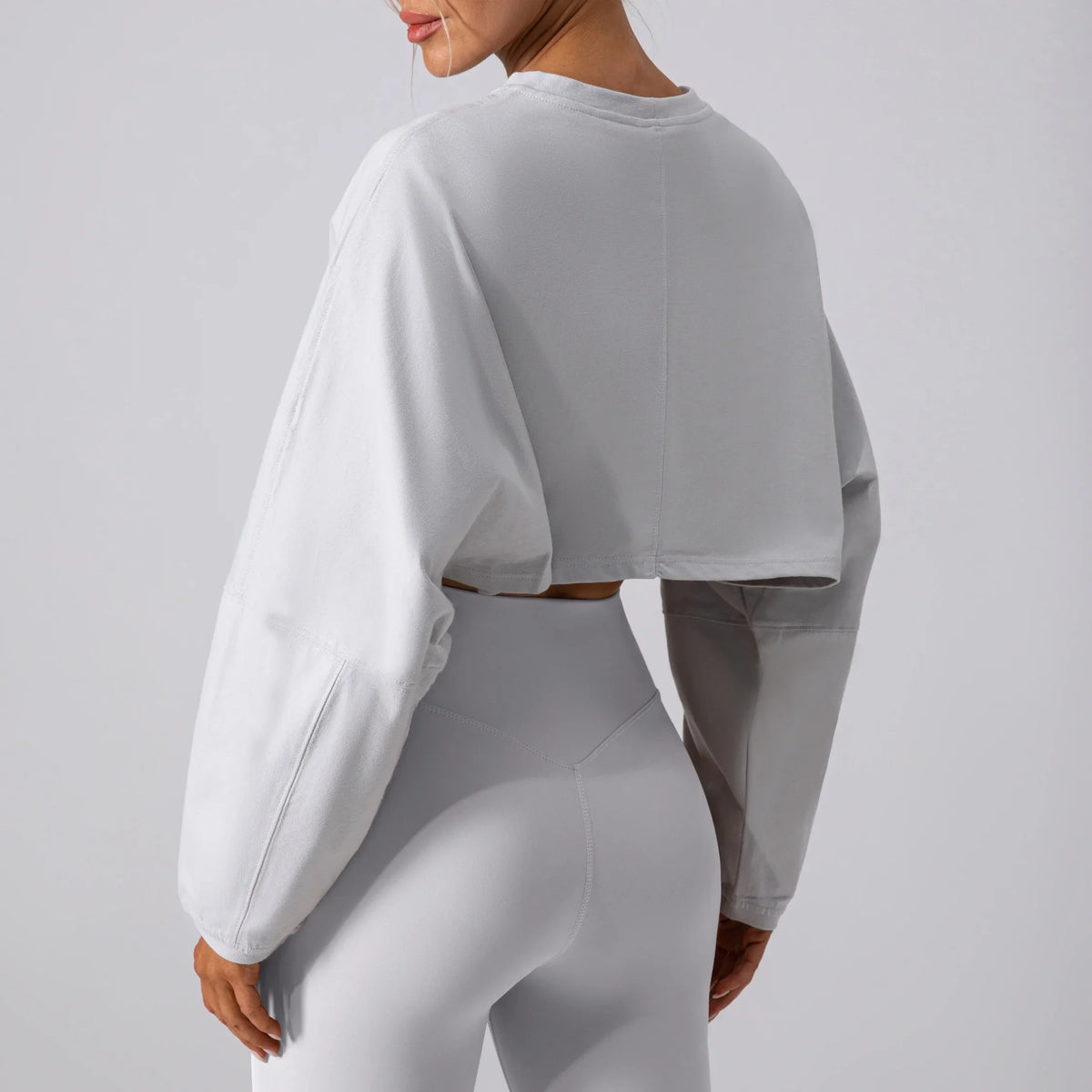 VILZSTUDIOS Breathable Long Sleeve Sports Crop Top