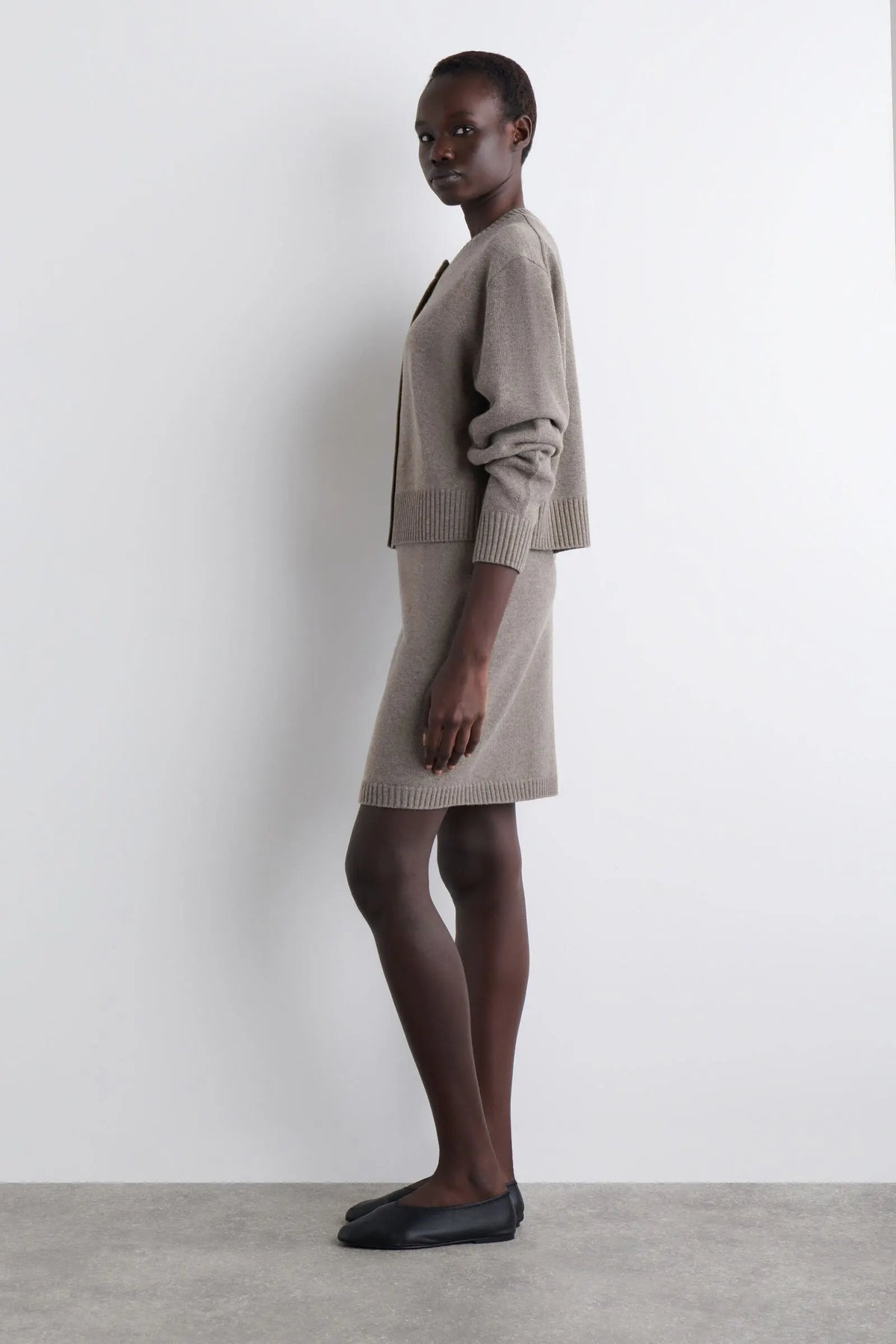 VILZSTUDIOS Basic Grey Knitted Cardigan