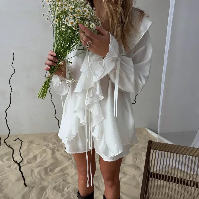 VILZSTUDIOS Chic White Linen Lace-Up Shirt