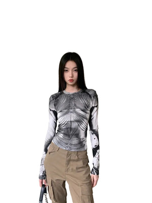 VILZSTUDIOS Armor Graphic Long Sleeve Top