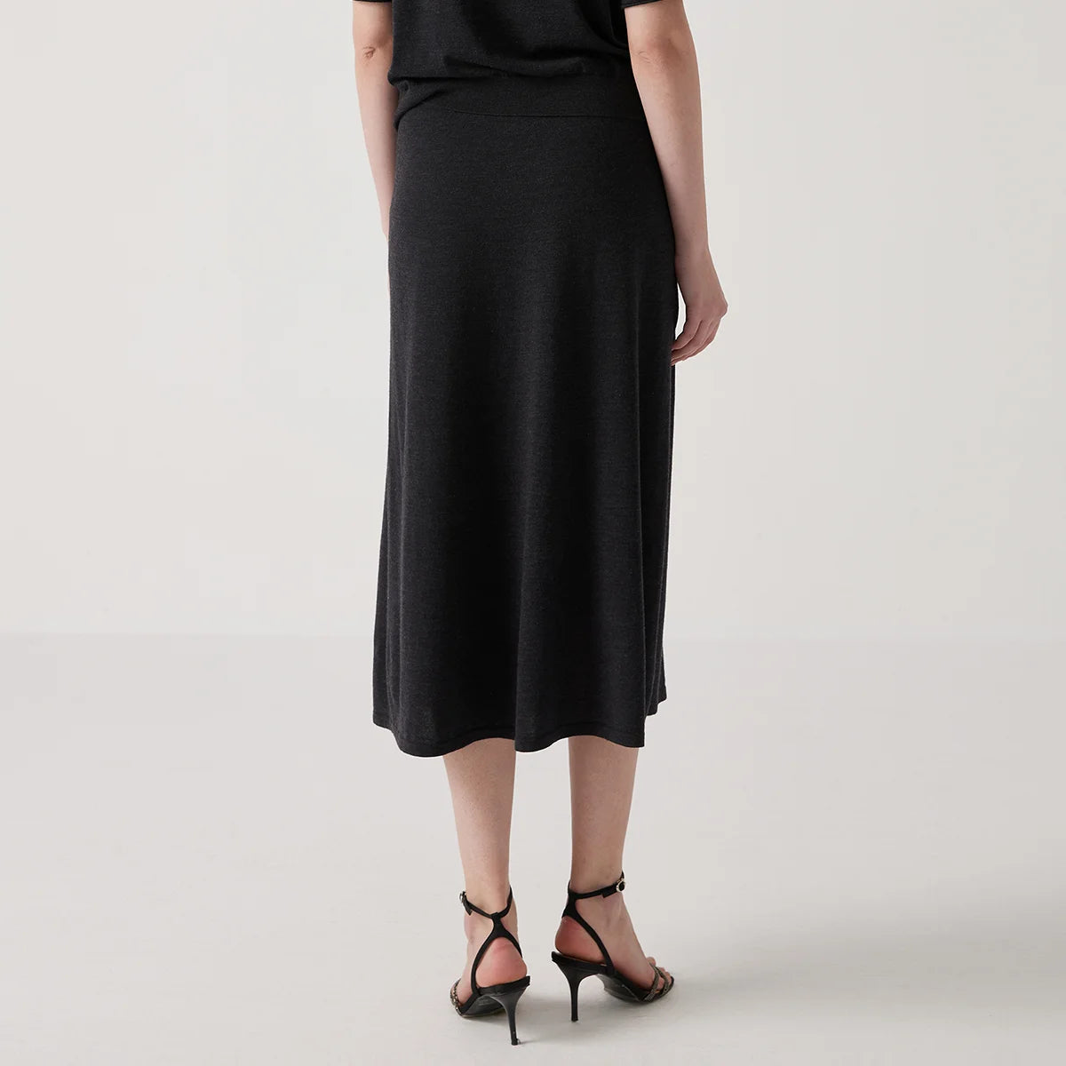 VILZSTUDIOS Luxurious Embroidered Merino Silk Skirt Womens