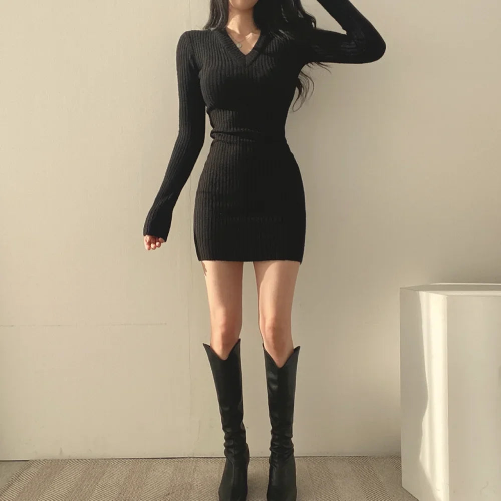 VILZSTUDIOS Elegant Basic Knitted Mini Dress