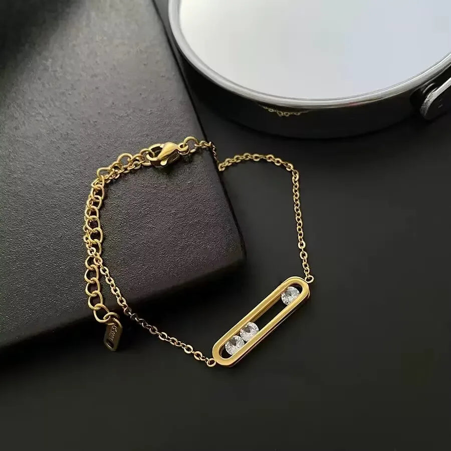 VILZSTUDIOS Square Round Zircon Pendant Necklace