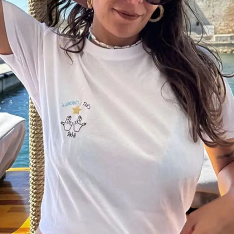 VILZSTUDIOS Cute Embroidered T-Shirt