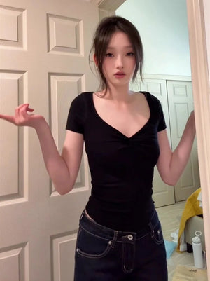 VILZSTUDIOS Sexy Basic Slim V-Neck T-Shirt