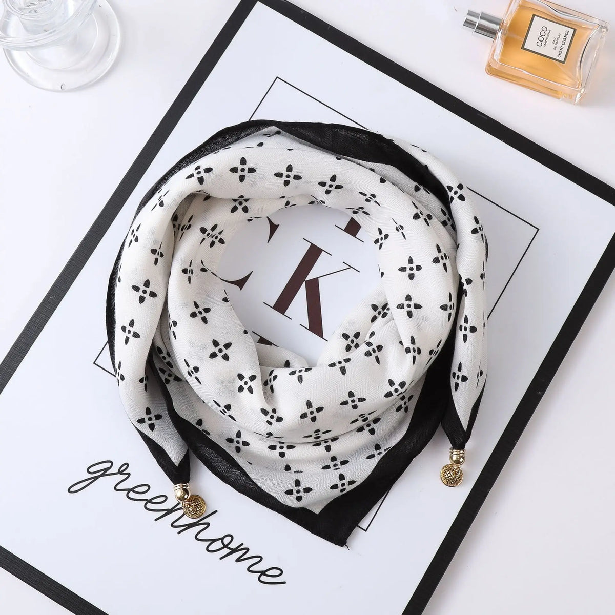 VILZSTUDIOS Luxury Magnetic Buckle Silk Scarf Women Soft Satin Neckerchief Female Autumn Winter Warmth Cold Resistance Fashion Square Scarve