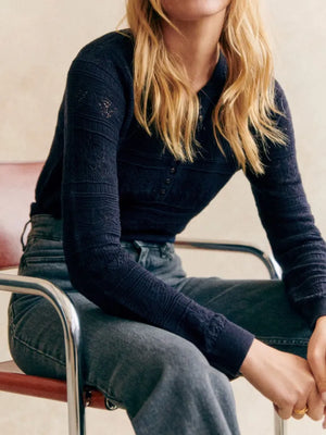 VILZSTUDIOS Chic Hollowed Jacquard Knit Sweater