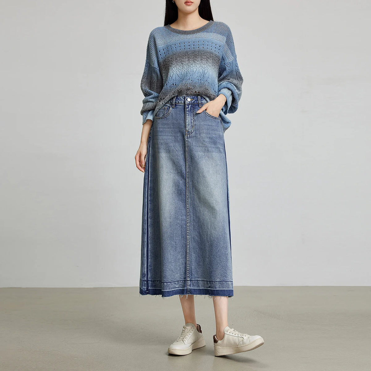 VILZSTUDIOS Contrasting Color Open Back Denim Skirt