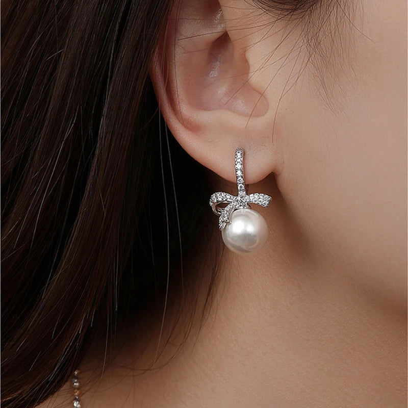 VILZSTUDIOS Dazzling Ribbon Pearl Clear CZ Earrings
