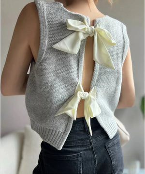 VILZSTUDIOS Cozy Bows Sleeveless Sweater