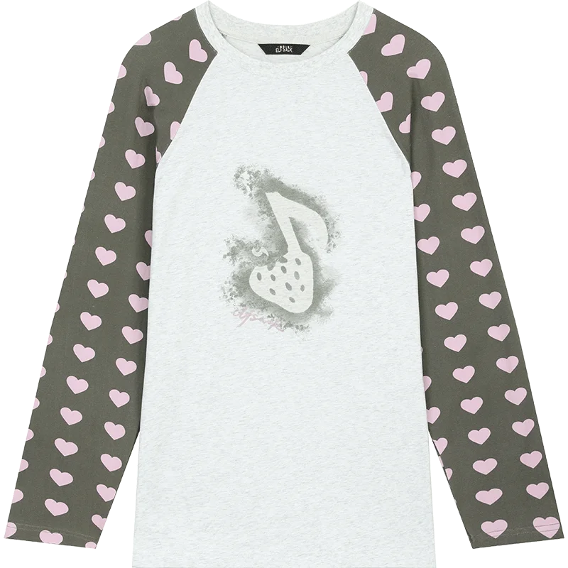 VILZSTUDIOS Cute Strawberry Oversized Long Sleeve T-Shirt
