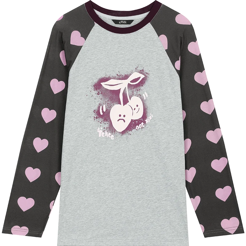 VILZSTUDIOS Cute Strawberry Oversized Long Sleeve T-Shirt