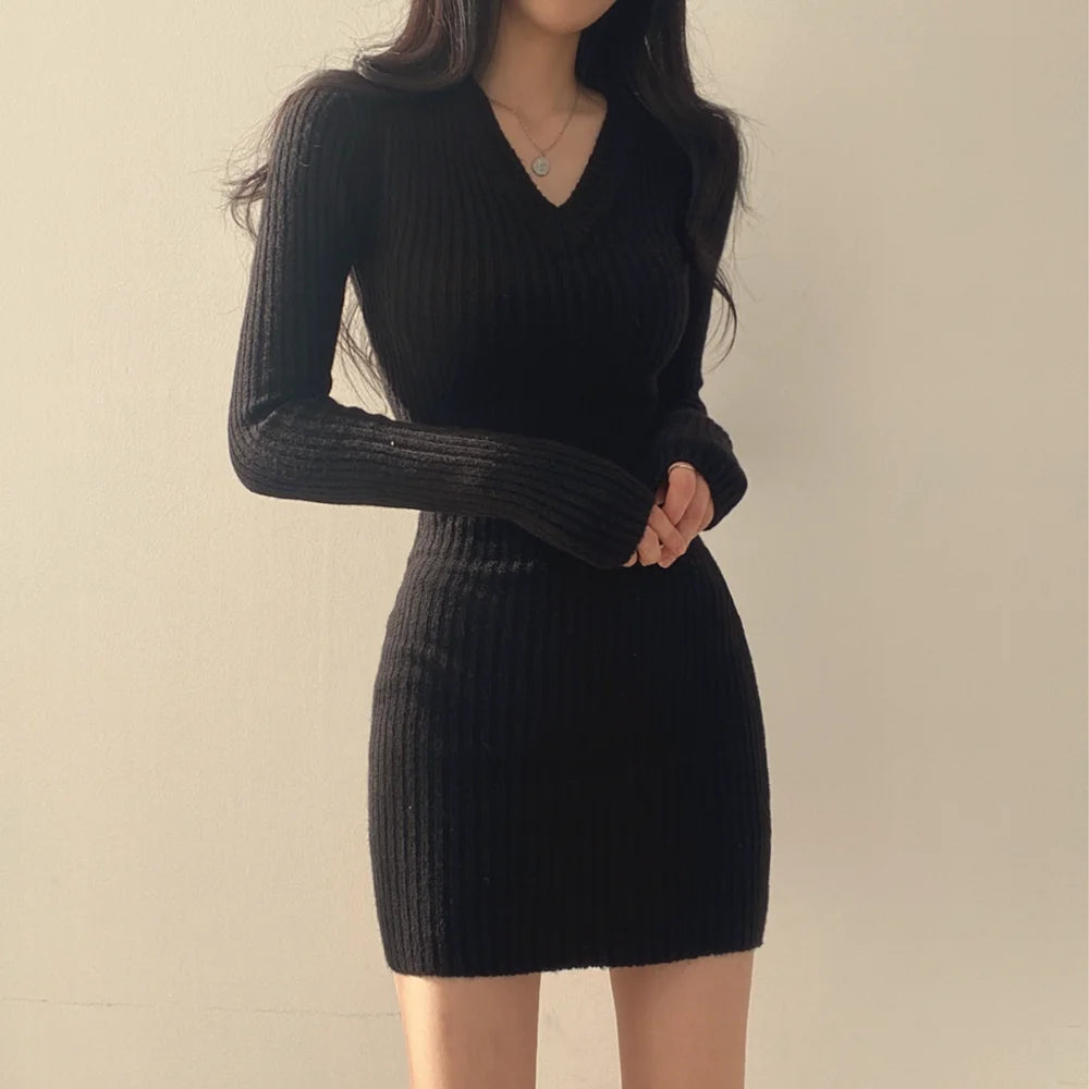 VILZSTUDIOS Elegant Basic Knitted Mini Dress