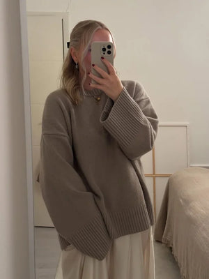 VILZSTUDIOS Cozy Rounded Neck Knit Sweater