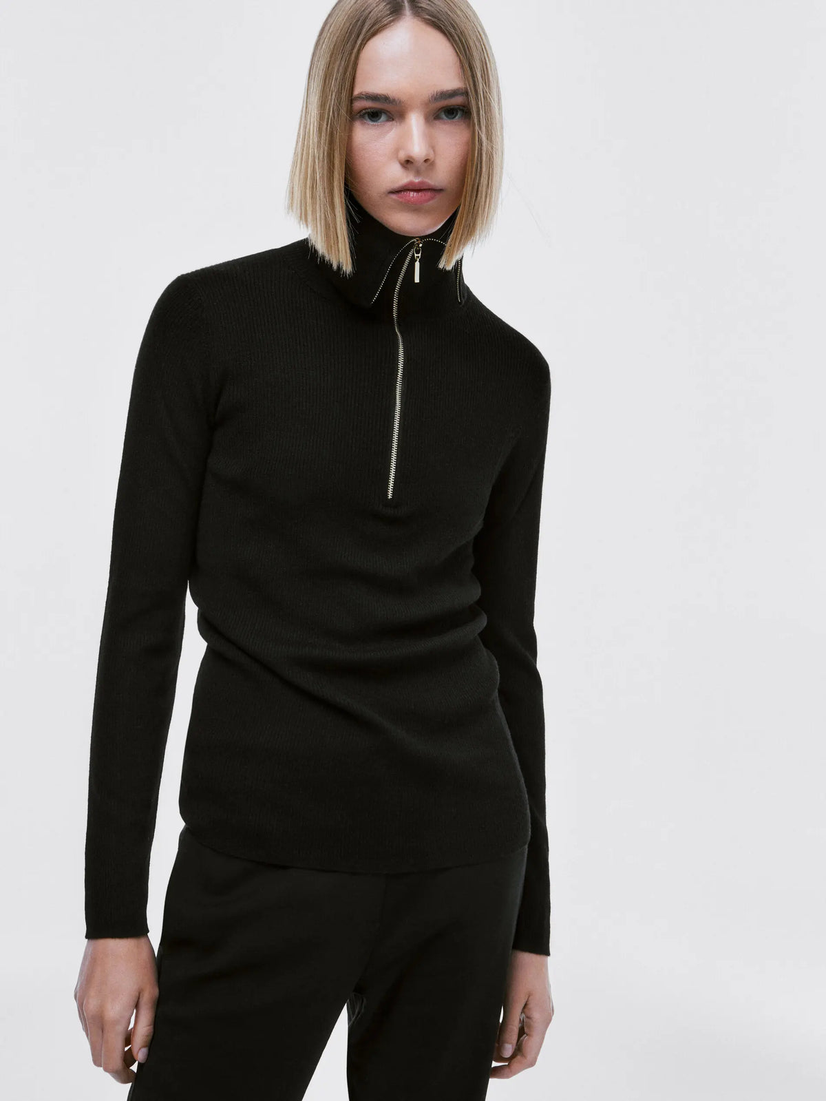 VILZSTUDIOS Knitted Turtleneck Zip-Up Sweater
