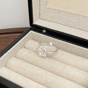 VILZSTUDIOS Elegant Asymmetric Flower Matte Silver Ring
