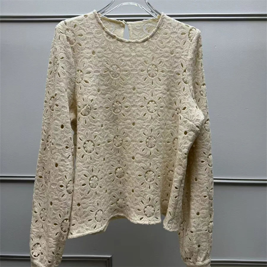 VILZSTUDIOS Floral Crochet Embroidered Puff Sleeve Blouse