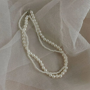 VILZSTUDIOS Elegant Pearl Beaded Necklace