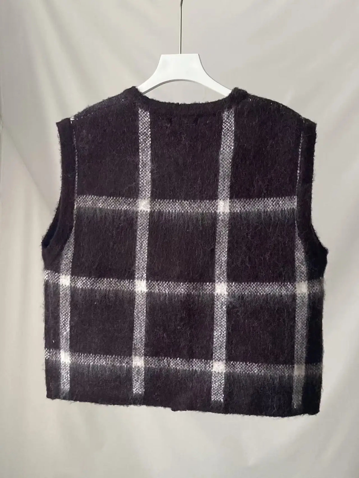 VILZSTUDIOS Classic Brown Plaid Knitted Vest
