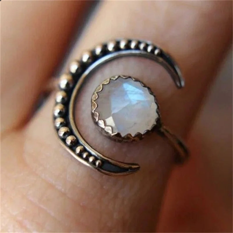 VILZSTUDIOS Bohemian Moonstone Carving Silver Ring