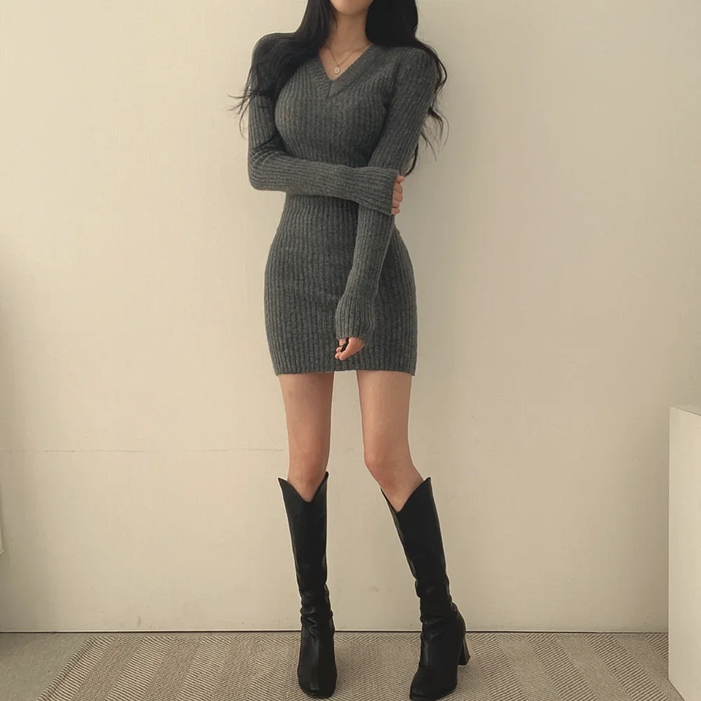 VILZSTUDIOS Elegant Basic Knitted Mini Dress