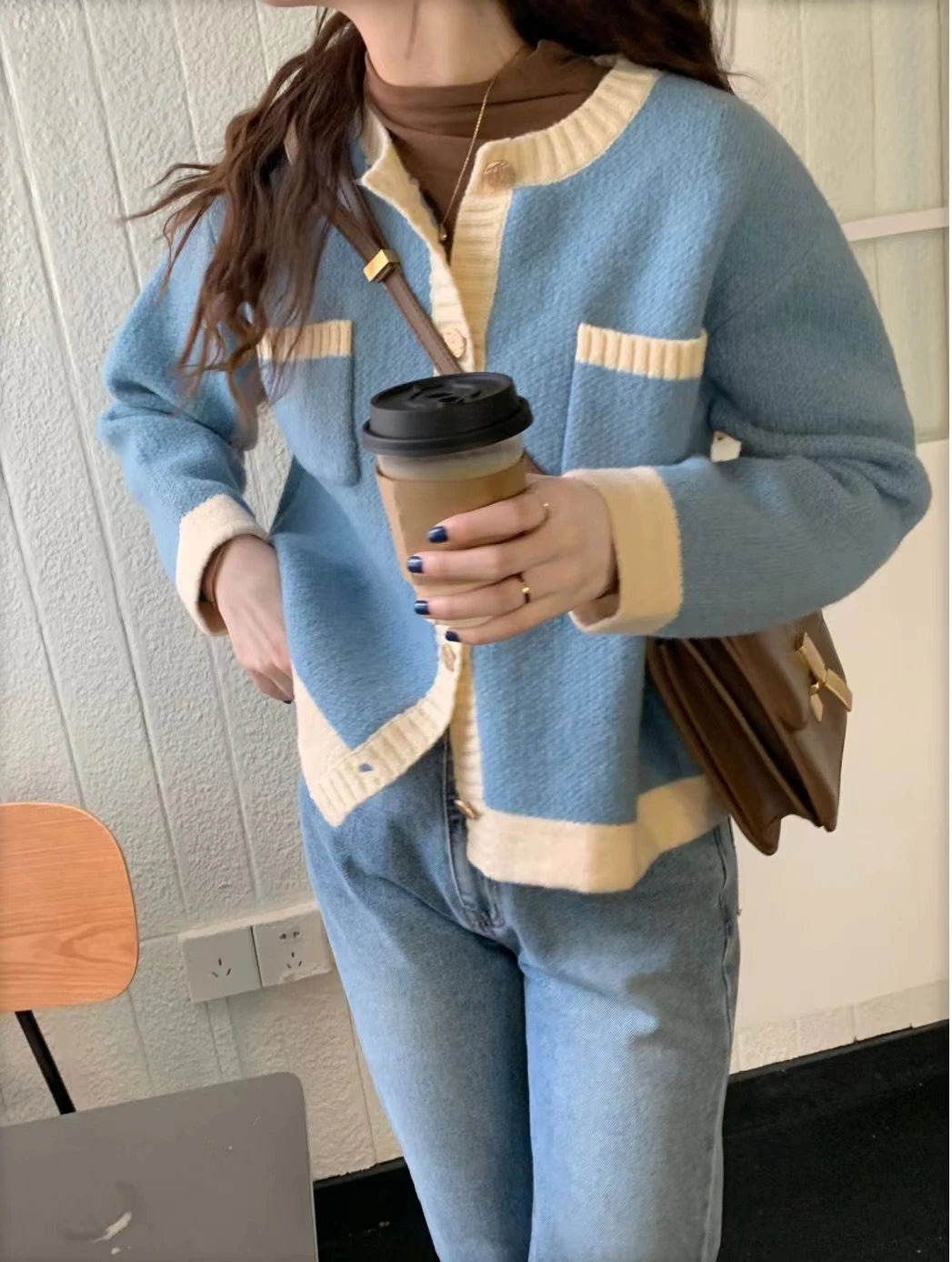 VILZSTUDIOS Chic Knit Contrast Cardigan