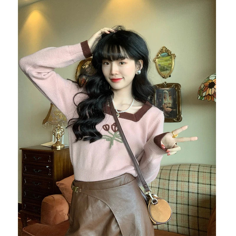 VILZSTUDIOS Floral Jacquard Square Collar Knitted Sweater