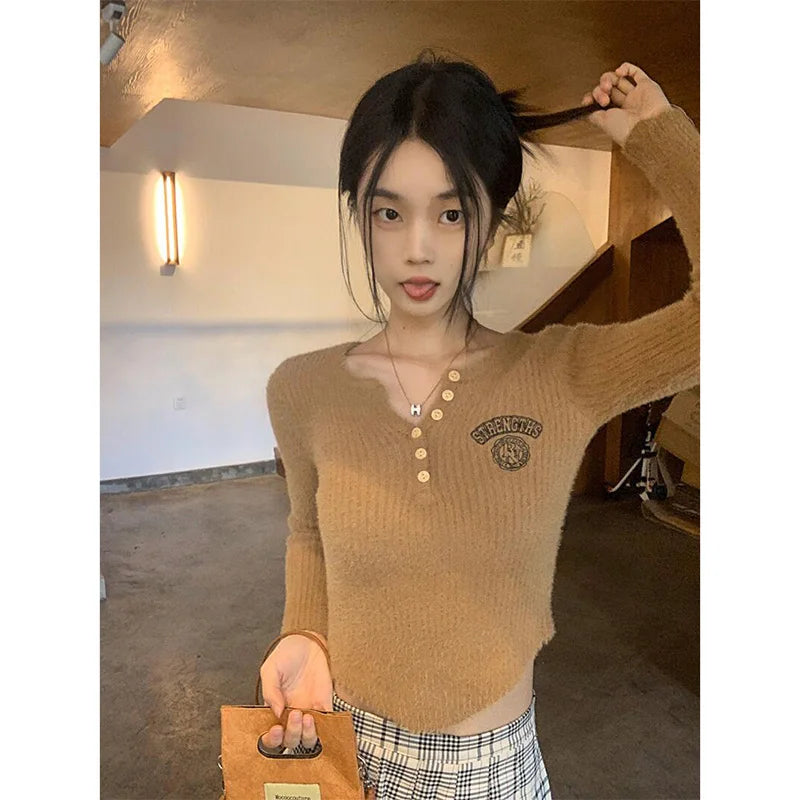 VILZSTUDIOS Soft Chic Buttoned Up Cropped Sweater