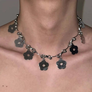VILZSTUDIOS Geometric Punk Flower Pendant Necklace