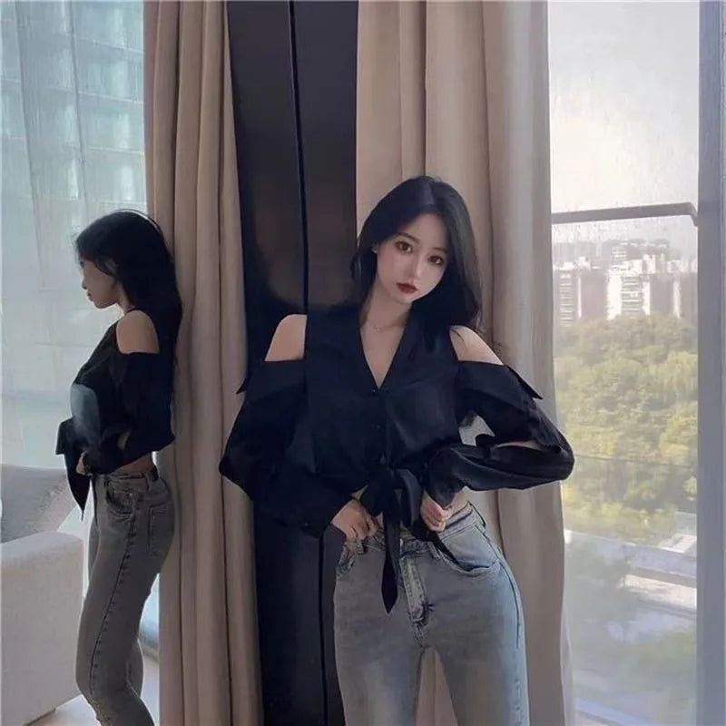 VILZSTUDIOS Chic Hollow Out Off-Shoulder Cropped Shirt