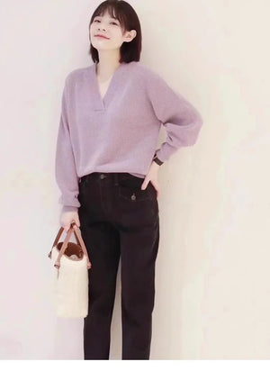 VILZSTUDIOS Cozy Wool V-Neck Knitted Sweater