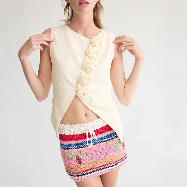 Rose Patterned Sleeveless Blouse