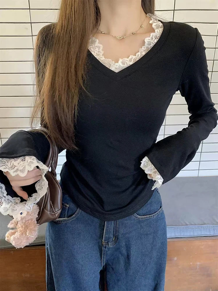 VILZSTUDIOS Chic Lace V-Neck Slim Long Sleeve Top