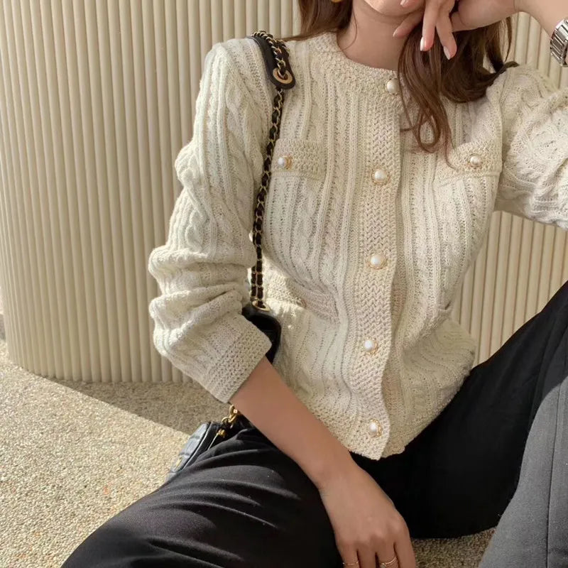 VILZSTUDIOS Elegant Knit Cardigan