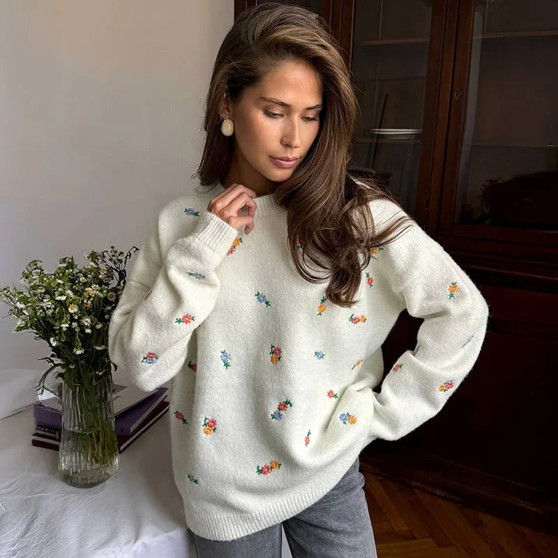 VILZSTUDIOS Floral Embroidered Knitted Sweater