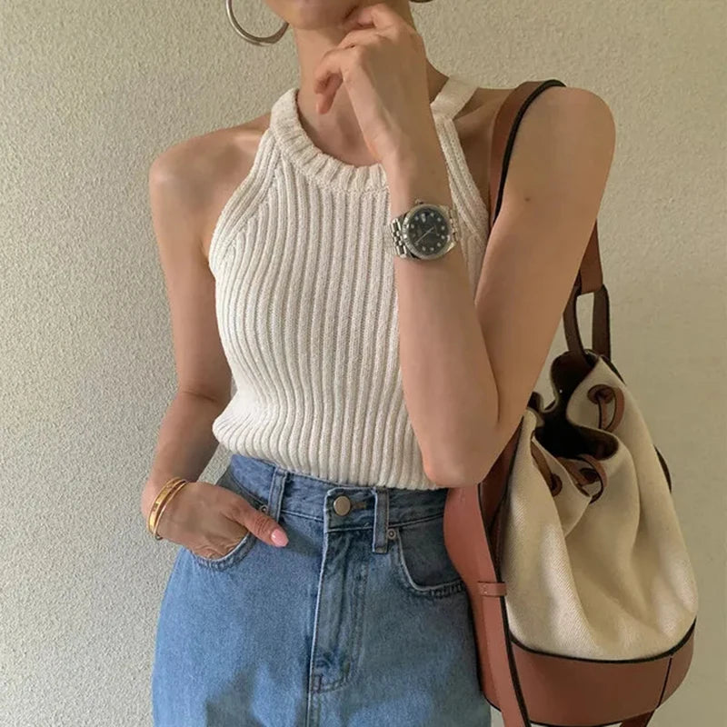 VILZSTUDIOS Chic Round Neck Knitted Halter Top